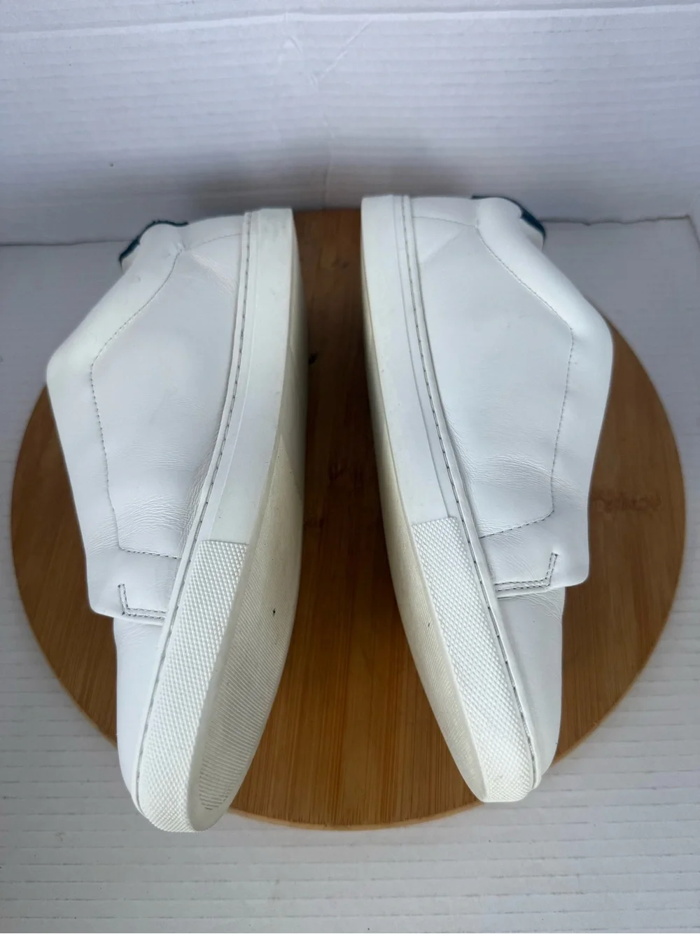 Oliver Cabell White Leather Low-Top Sneaker Mens Sz 8 Slip On with Navy Heel Tab